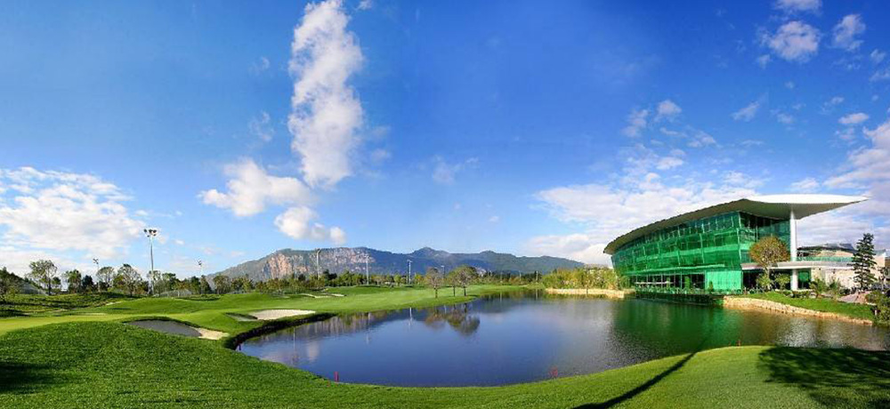 云南滇池湖畔高爾夫球場(chǎng)，深圳PVC管廠(chǎng)家和深圳A(yíng)BS管廠(chǎng)家
